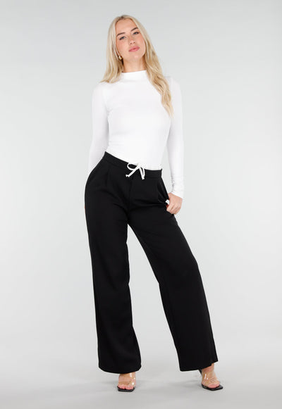 Zwarte Wide Leg Broek met Witte Tailleband en Strikdetail