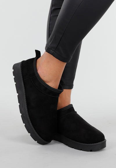 Zwarte Instappers met Suede Look en Verhoogde Profielzool