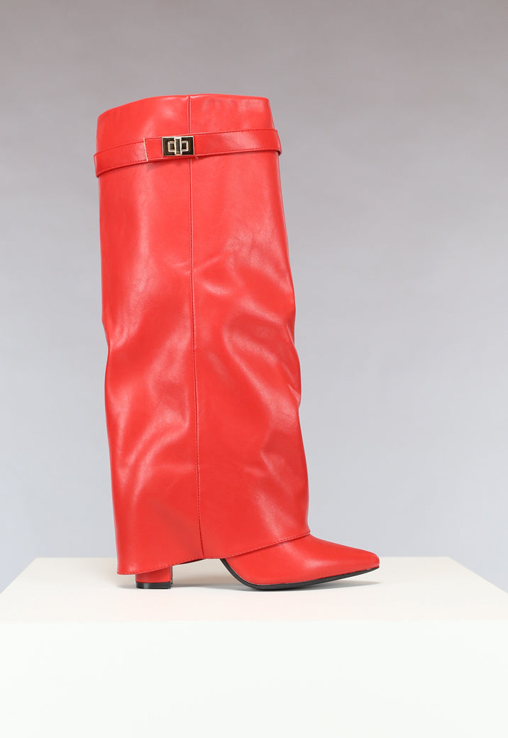 Rode Statement Boot met Omslag