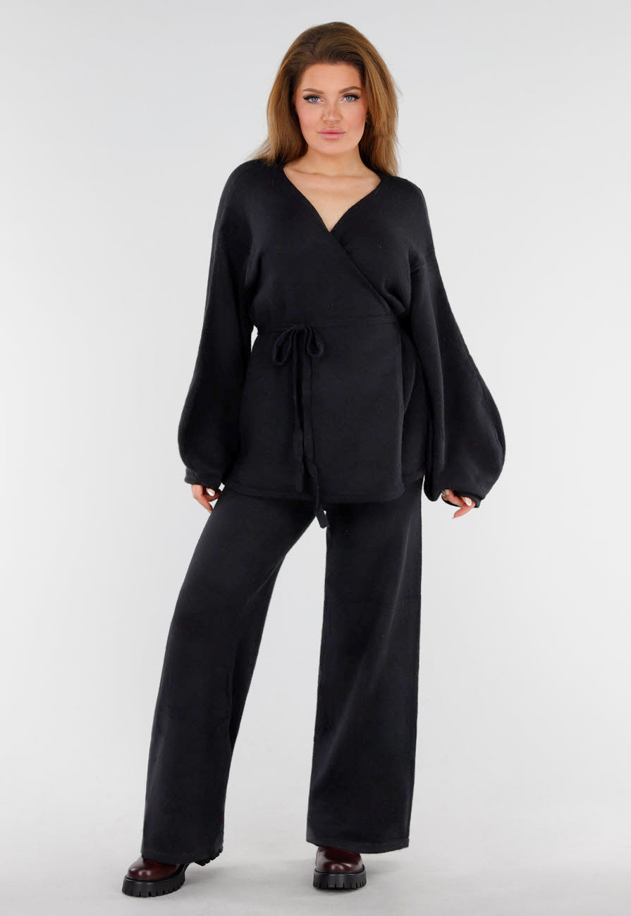 Zwarte Gebreide Set met Overslag Top en Wijde Broek