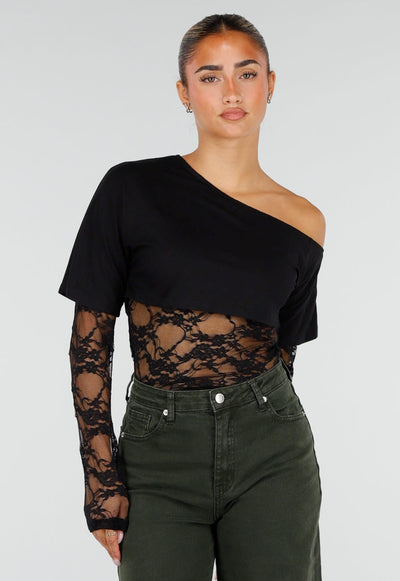 NEW120826 Zwarte One Shoulder Body met Kant en Drukknoopsluiting