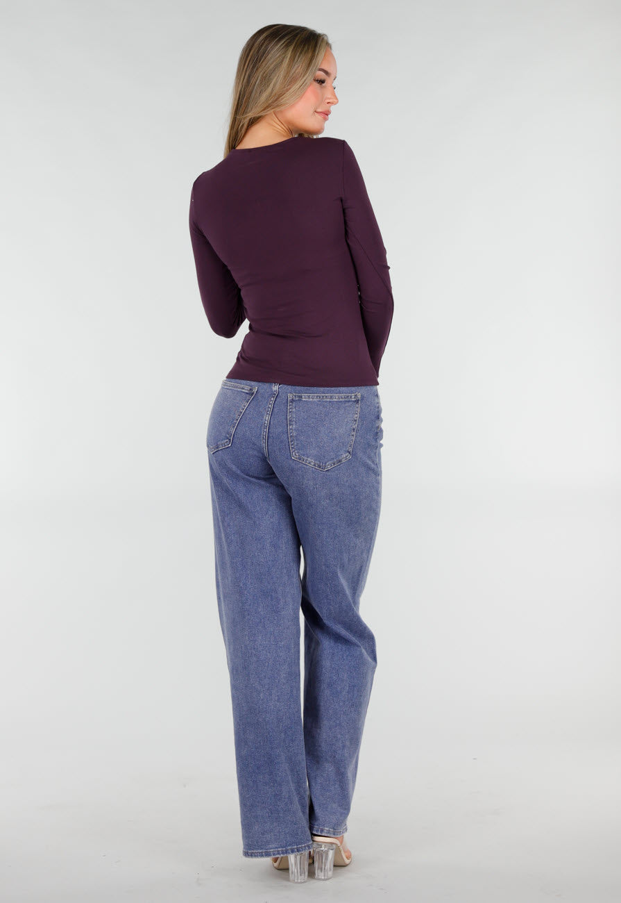 Paarse Top met Cut Out Detail