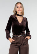 Bruine Velours Top met Cut-Out Halslijn en Lange Mouwen
