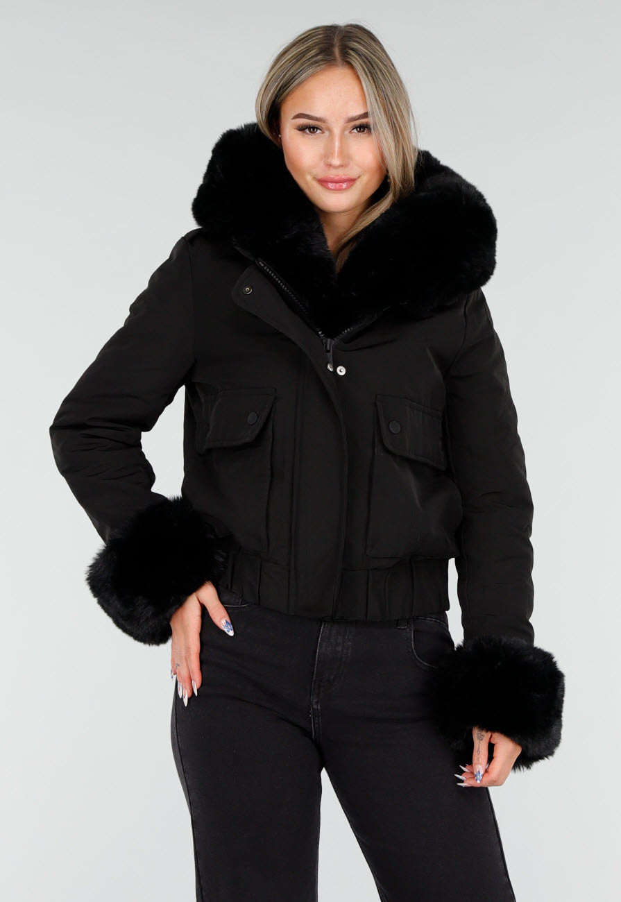 Zwarte Korte Winterjas met Afneembare Faux Fur Kraag en Manchetten