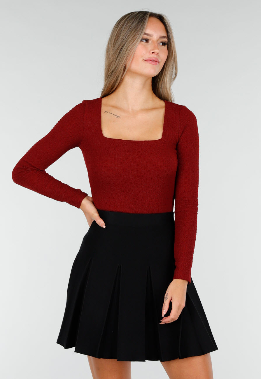 Bordeauxrode Stretch Top met Vierkante Halslijn