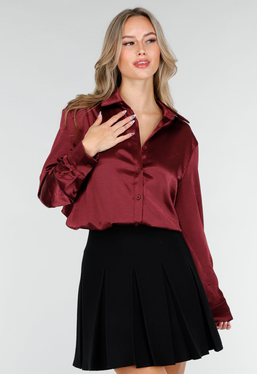 Bordeaux Satijnlook Blouse met Lange Mouwen en Knoopsluiting