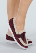 Bordeauxrode Instappers met Teddy Afwerking en Goudkleurig Detail