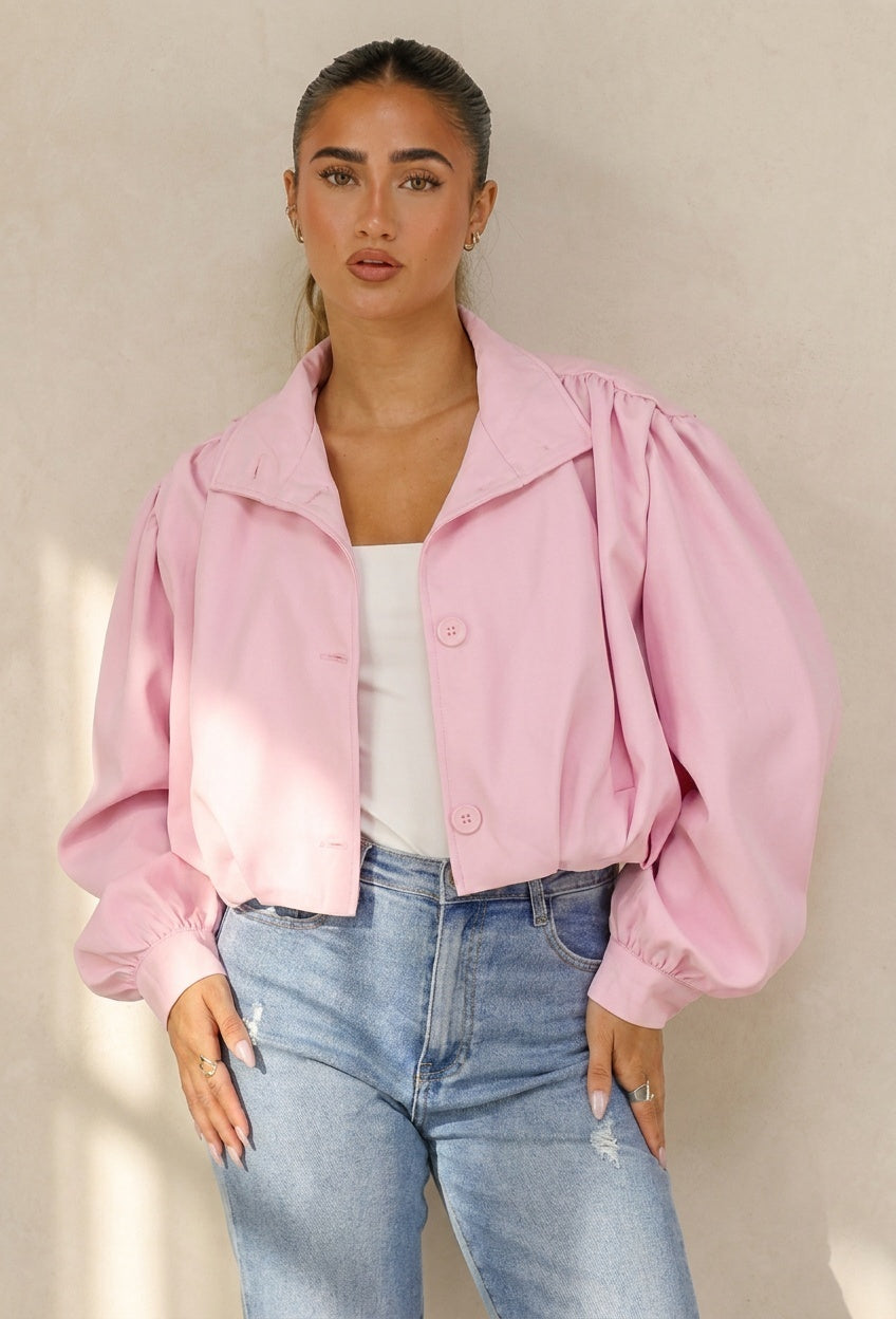 Roze Kort Jasje met Pofmouwen en Knoopsluiting