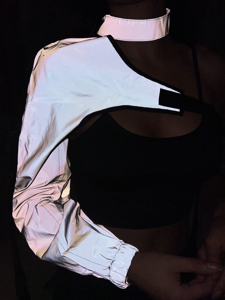 Reflecterende One Sleeve Top met Choker en Gesp Details