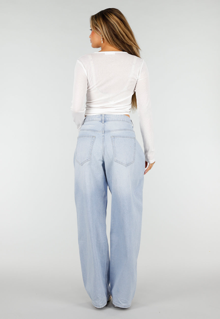 NEW190826 Witte Top met Knoopsluiting, Strik en Lange Mouwen