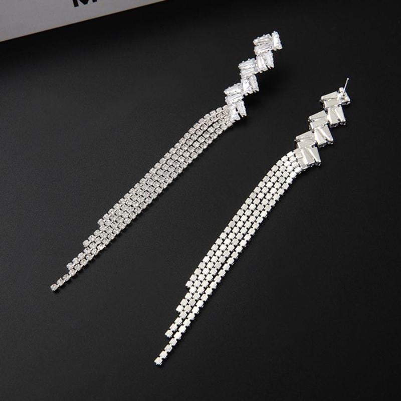 Lange Zilveren Strass Oorbellen met Zigzag