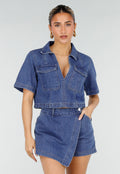 Blauwe Denim Set met Cropped Top en Overslag Skort