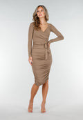 Taupe Jurk met Overslag, Ruches en Stretch