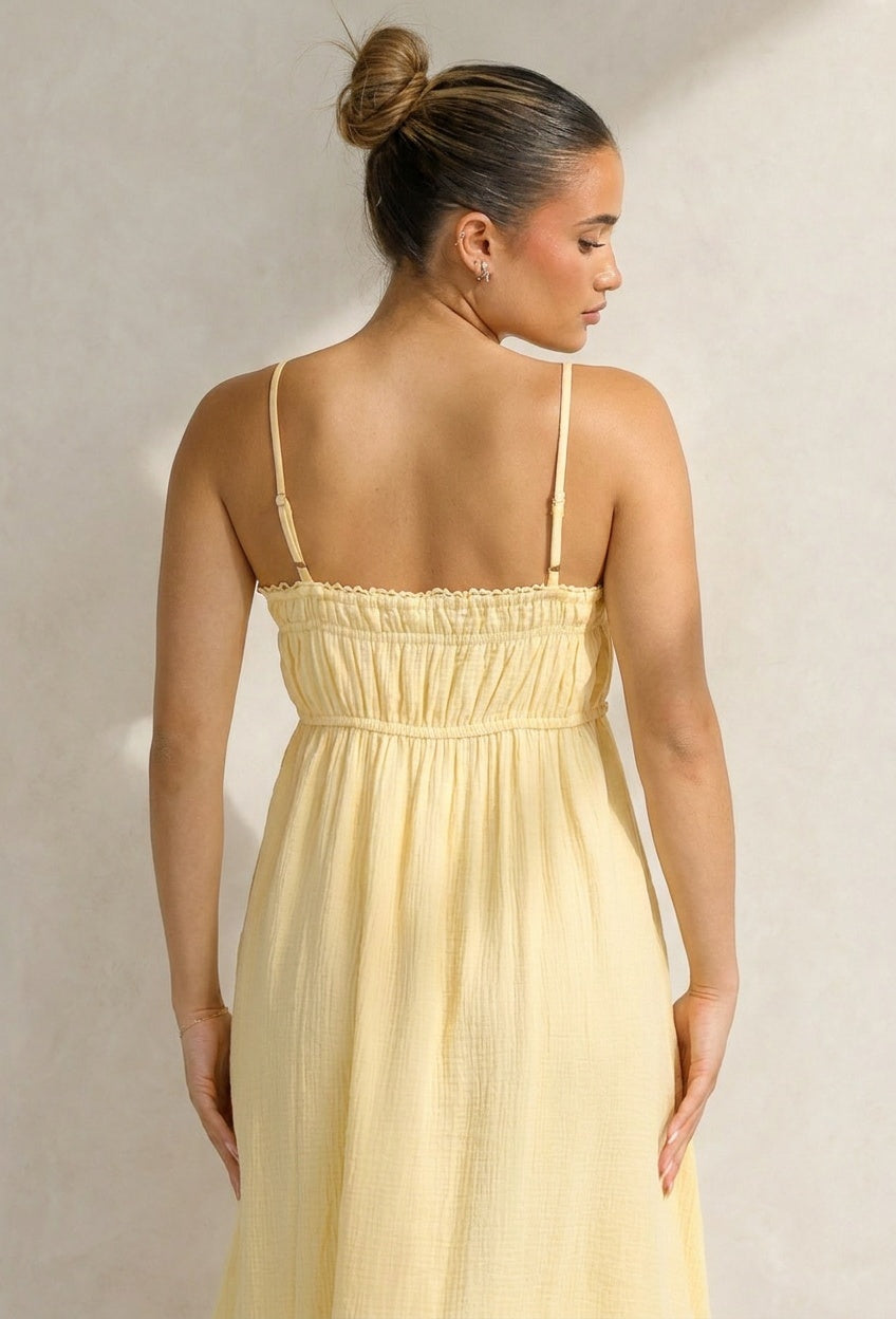 Gele Mousseline Maxi Jurk met Spaghettibandjes en Smokdetail