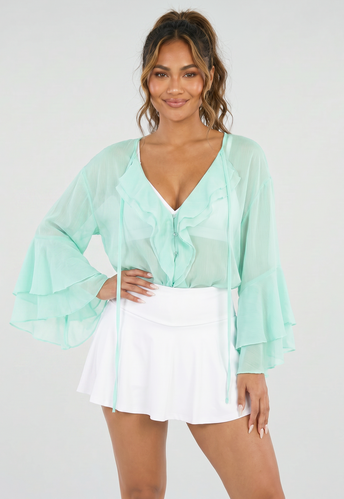 NEW010726 Mintgroene Chiffon Blouse met Ruches en Knoopsluiting