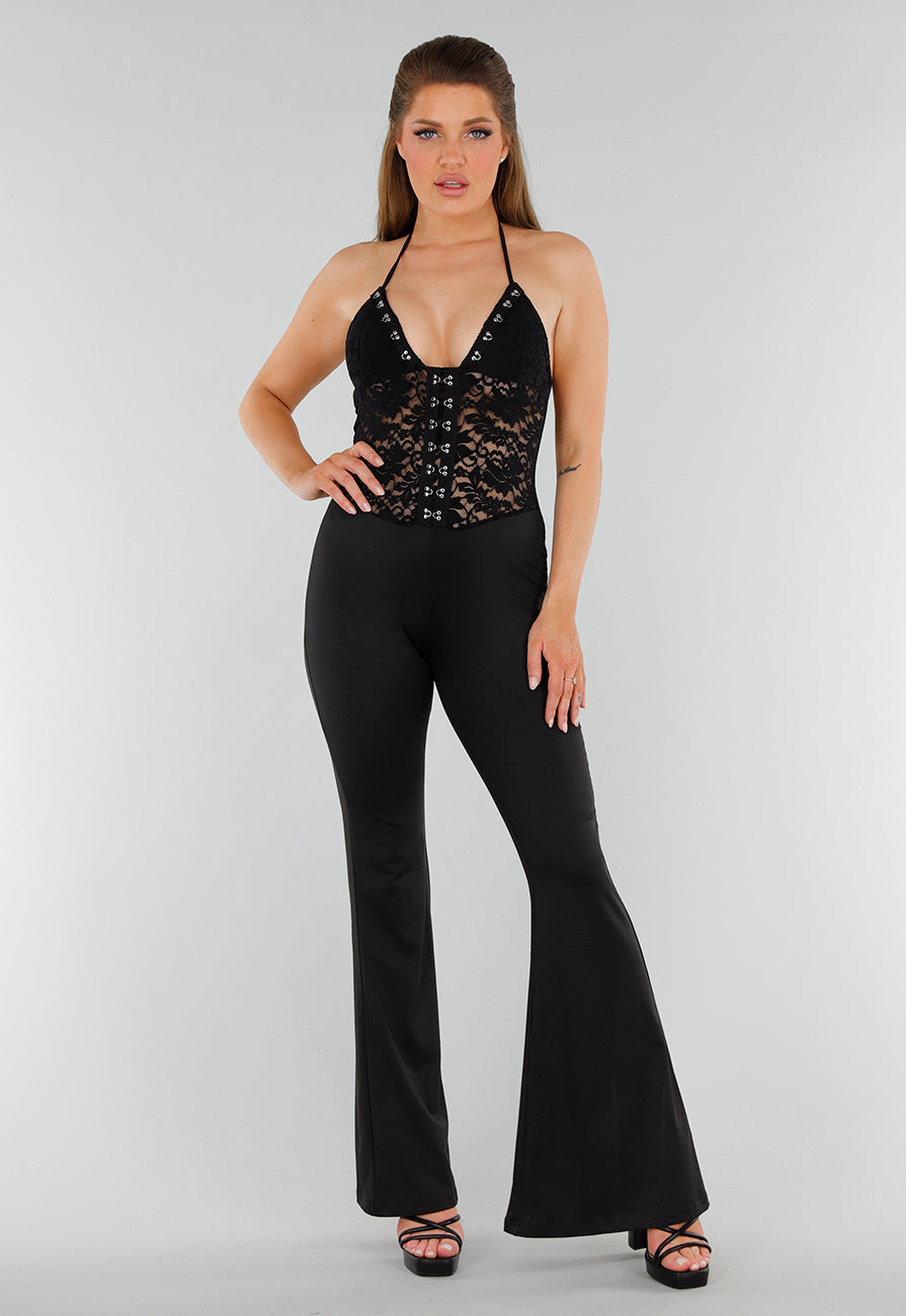 Zwarte Jumpsuit met Kanten Haltertop, V-Hals en Flared Pijpen