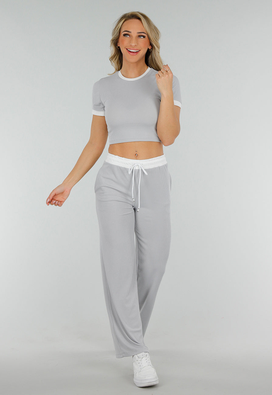 Grijze Two Piece Set met Lange Broek en Korte Top met Colorblockingdetails