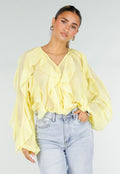Gele Chiffon Blouse met Ruffles Lange Mouwen en Knopen