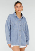 Lichtblauwe Denim Blouse met Lange Mouwen en Borstzakken