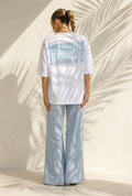 Wit T-shirt met Blauwe Backprint, Ronde Hals en Korte Mouwen