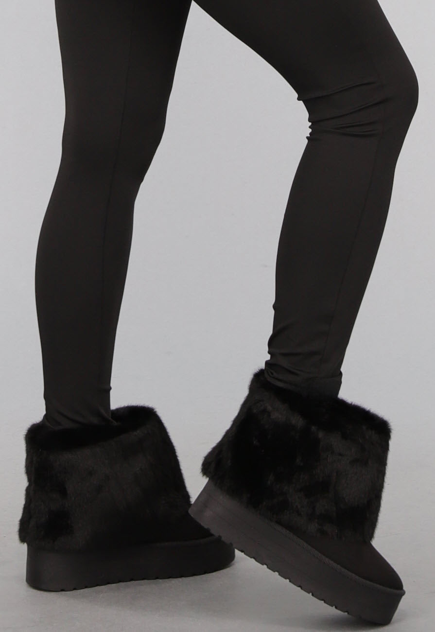 Korte Zwarte Faux Fur Snowboots
