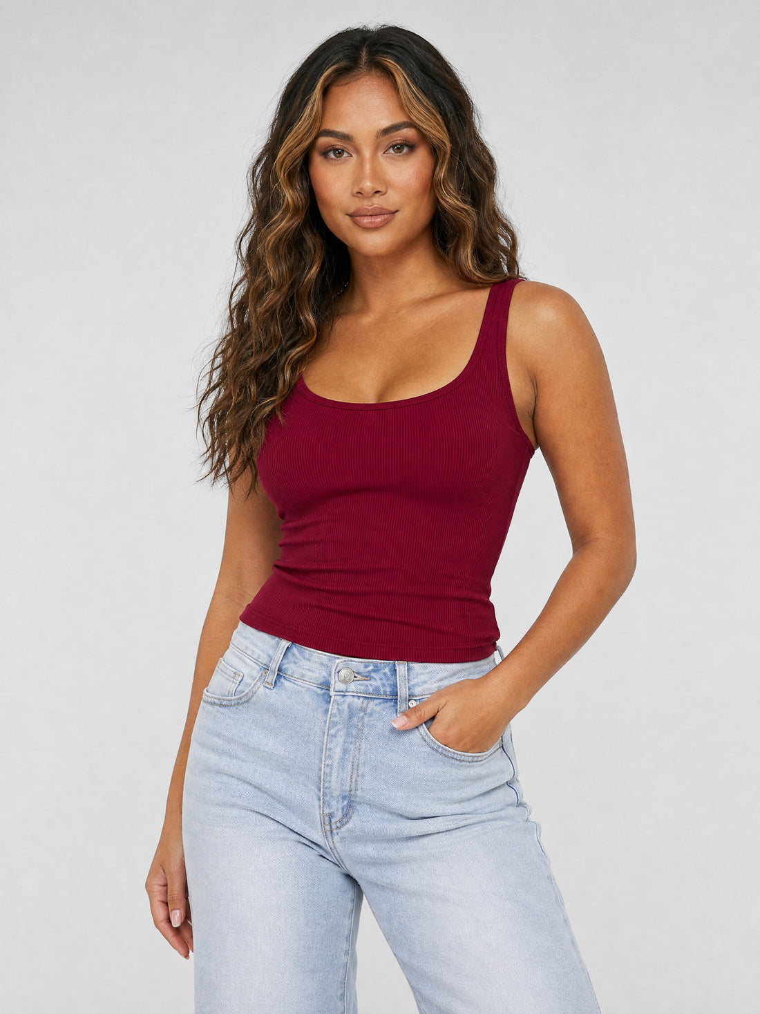 Bordeaux Rood Rib Hemdje met Stretch en Brede Bandjes