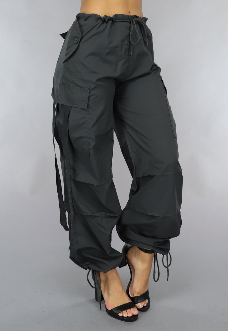 Parachute Cargo Broek in Donkergrijs