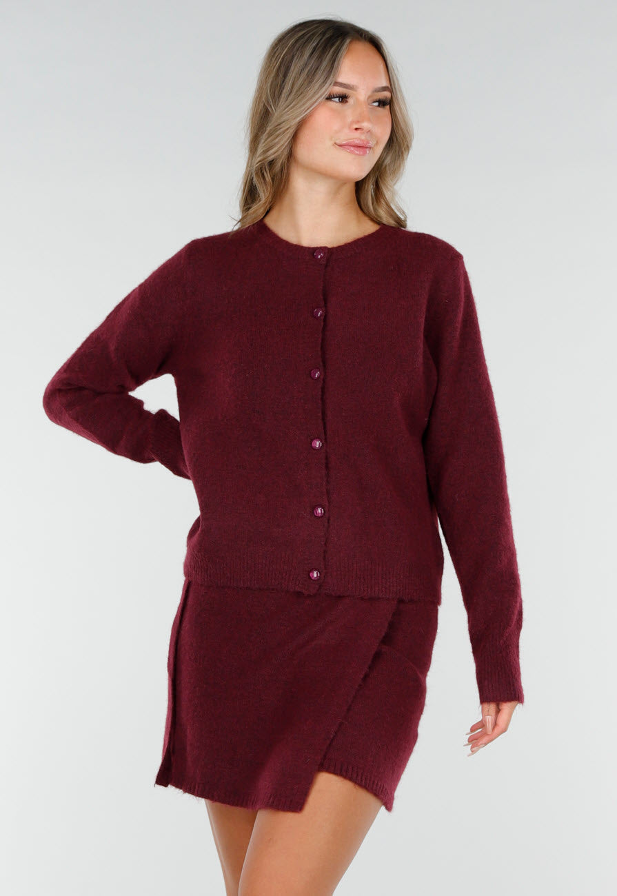Bordeauxrood Gebreid Vest met Lange Mouwen en Knopen