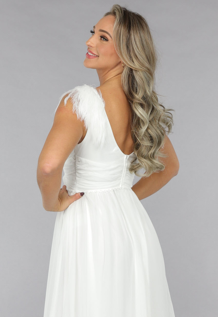 Lange Witte Chiffon Jurk met Veren Details