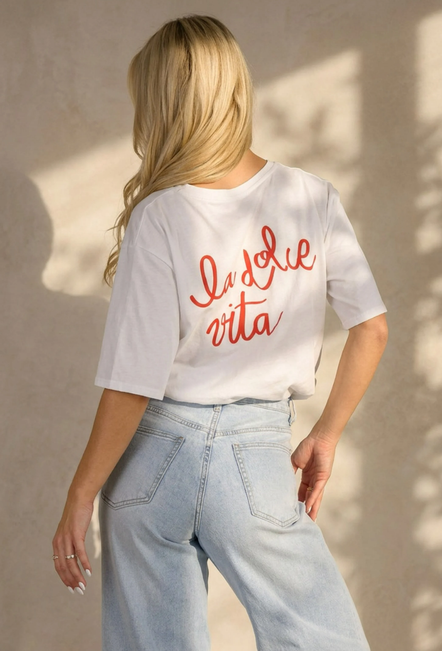 Wit Katoenen T-shirt met La Dolce Vita Print en Korte Mouwen