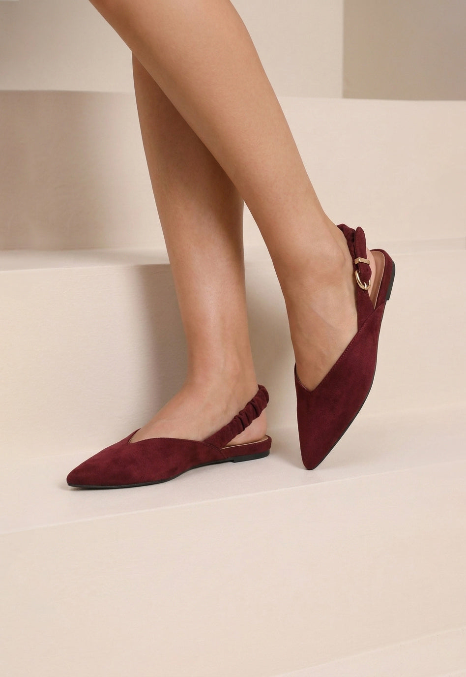 NEW120826 Bordeauxrode Suèdelook Slingback Ballerina's met Puntneus en Gesp