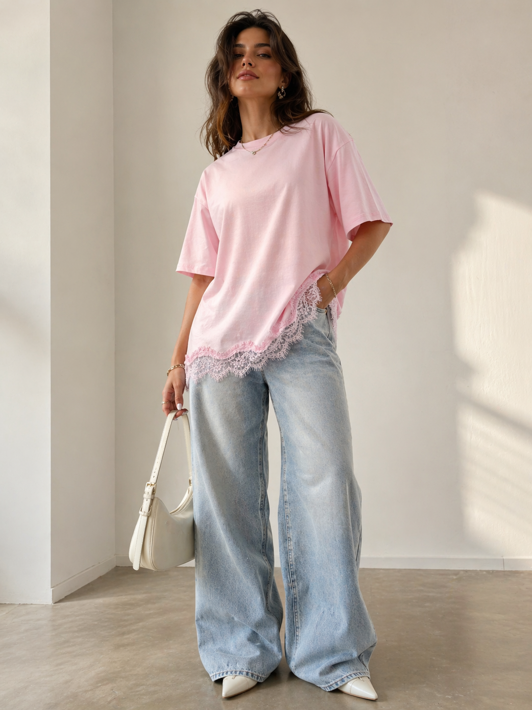 Roze Oversized T-Shirt met Kantzoom