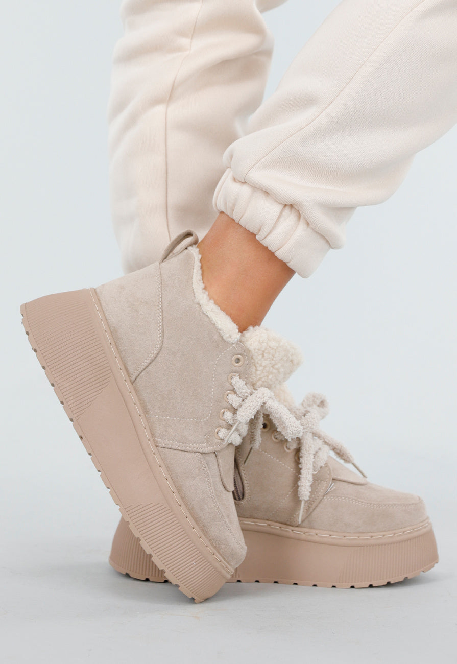 Beige Suède Sneakers met Warme Voering en Plateauzool