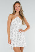 NEW010726 Witte Pailletten Halter Jurk met Open Rug en Kralenband