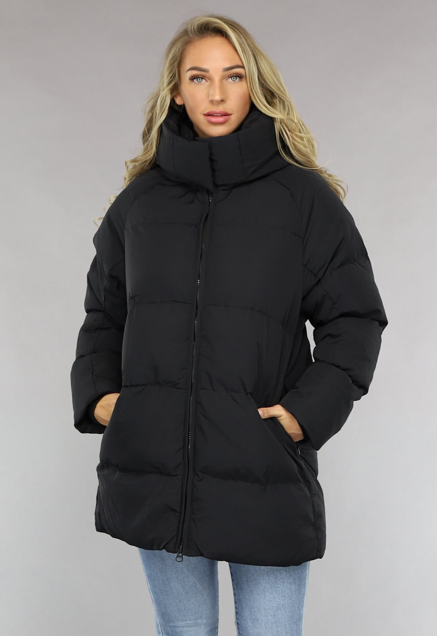 Zwarte Puffer Jas met Afritsbare Capuchon