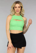 Lichtgroene Top met Uitsnede in Cropped Model
