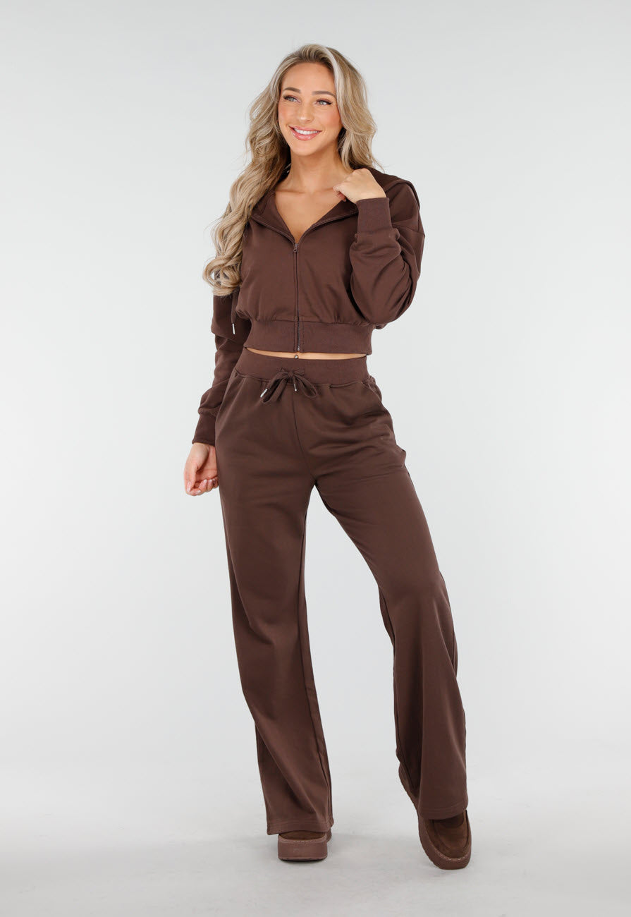 Bruin Huispak met Vest en Rechte Broek