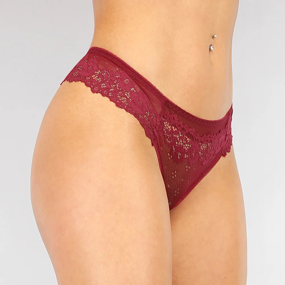 Rode Mesh String met Kanten Details