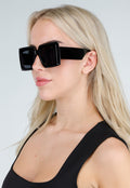 Zwarte Oversized Vierkante Zonnebril met Donkere Glazen