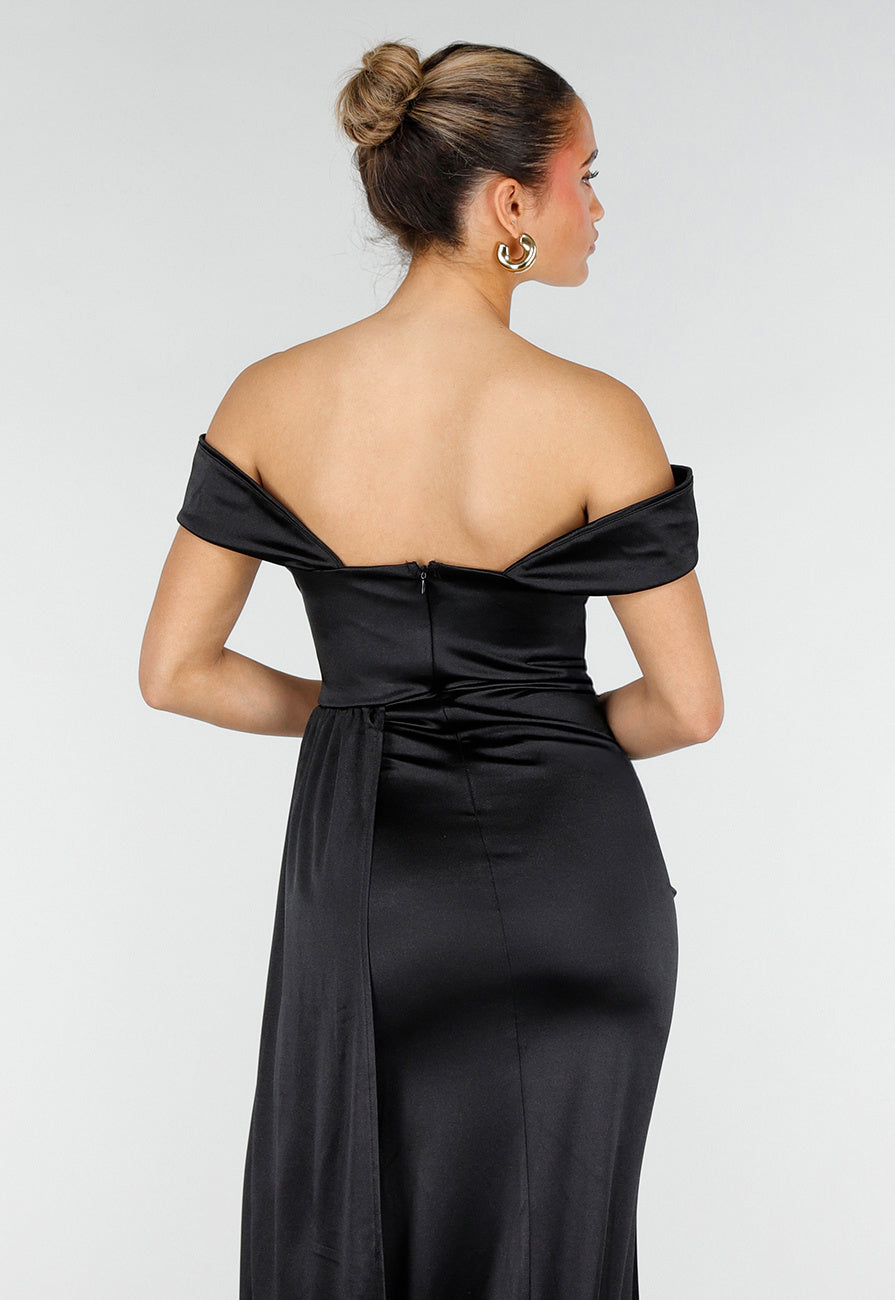 Zwarte Satin Off Shoulder Galajurk met Split