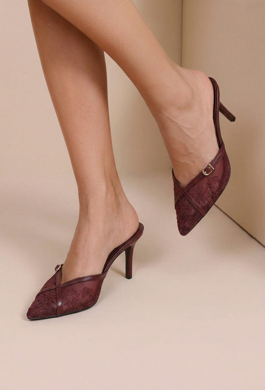 NEW290726 Bordeaux Mesh Muiltjes met Naaldhak en Geborduurde Bloemen